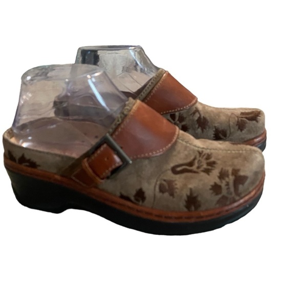 Klogs Austin Brown Suede Tapestry Buckle clogs size 7 work shoes - Picture 5 of 9